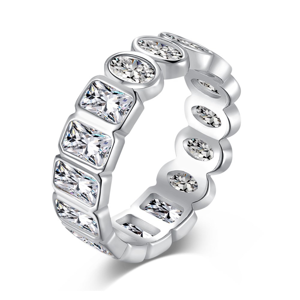Romantic zircon rings—the beauty of dreamy fingertips