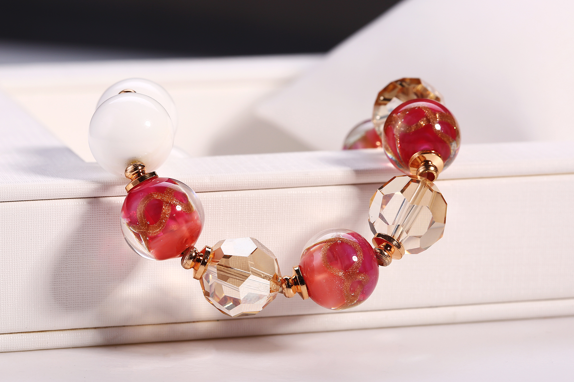 Charm Beautiful Red Lady Glass Quality Bead Bracelet Lady Birthday Gift Gift Elegant Luxury Bracelet(图6)