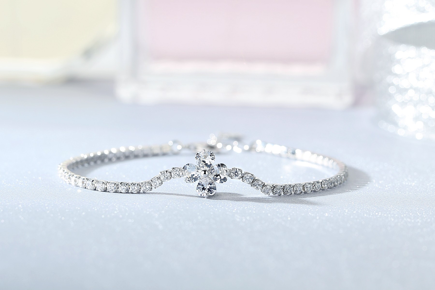 High quality 925 sterling Silver fashion custom zircon jewelry Ladies flower tennis bracelet
