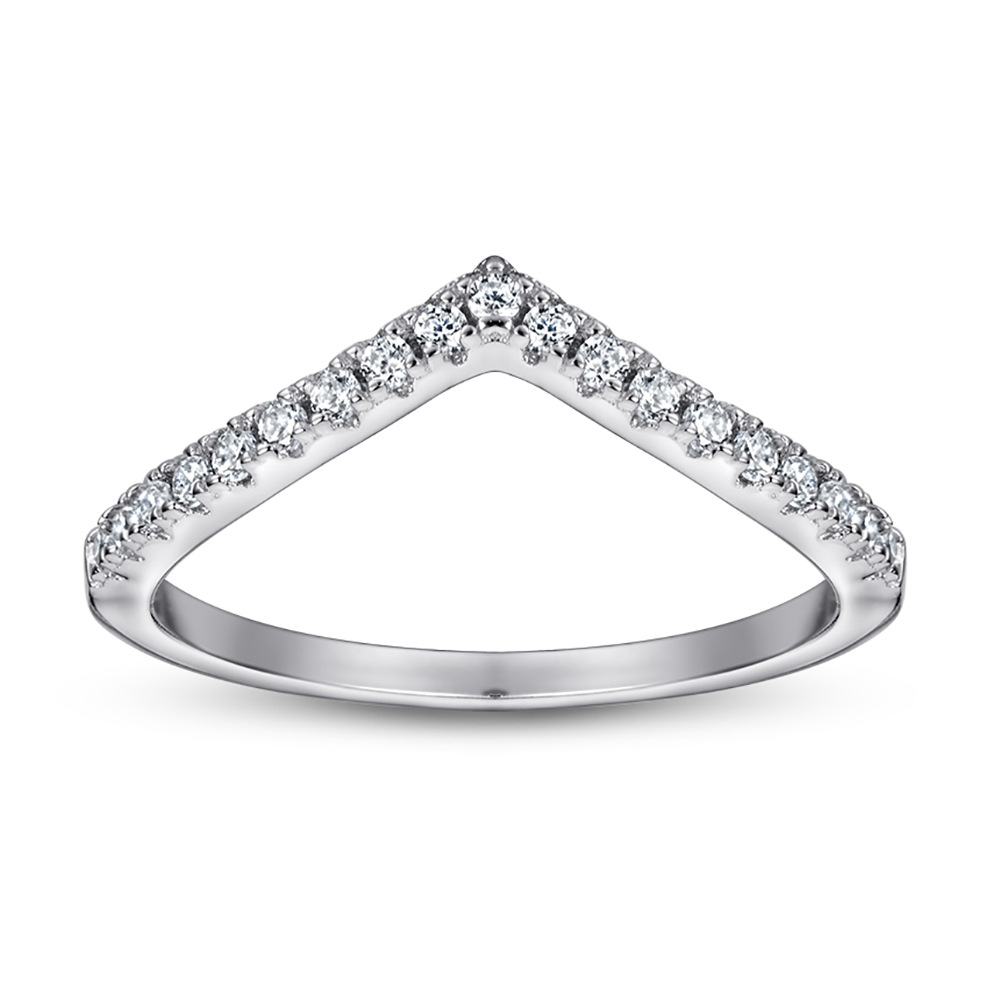 Cool and simple ring—simple design, cool style at fingertips