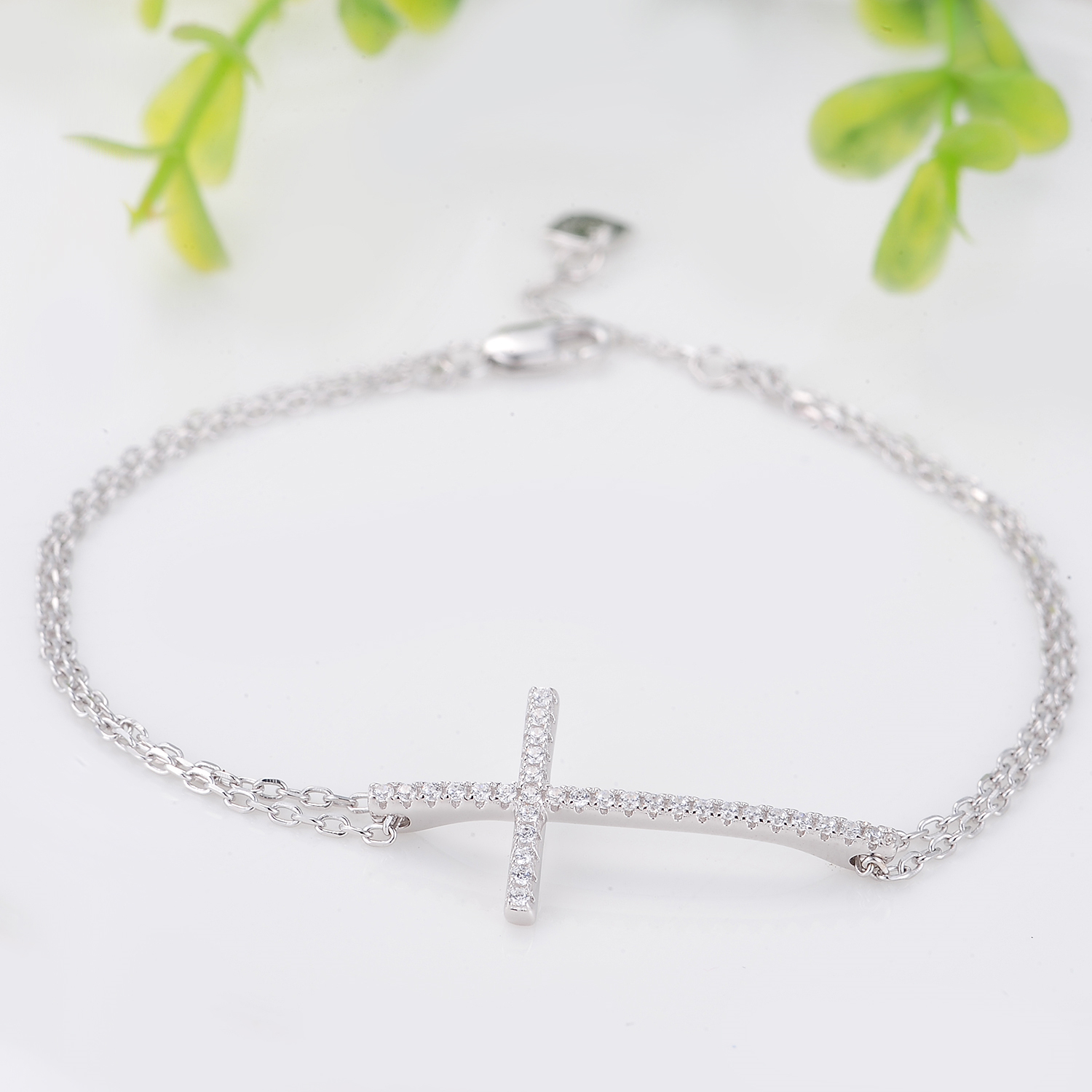 Factory Classic Womens Wedding 925 Rhodium Plated Sterling Sliver Cross Bracelet Bangles(图1)