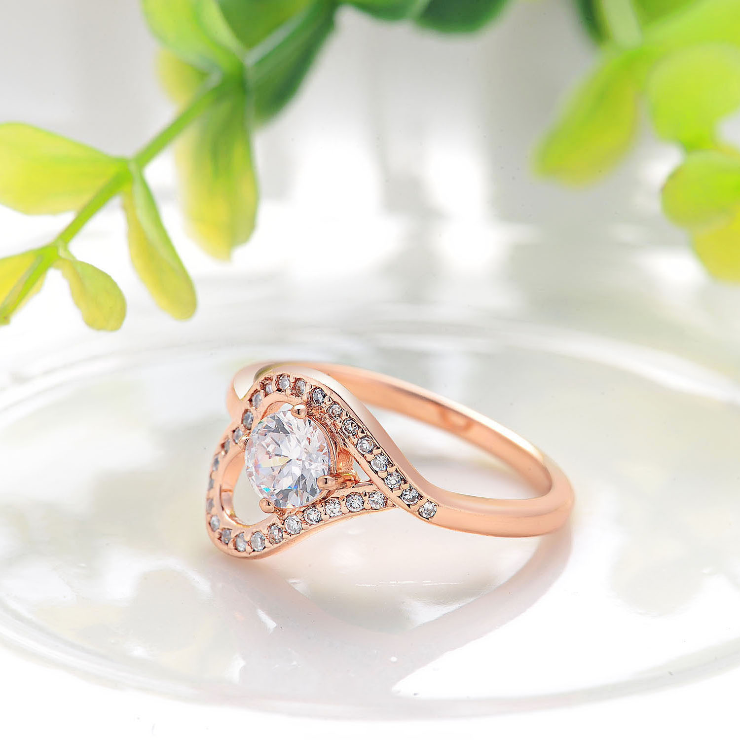 Simple Elegant Rose Gold Plated Cubic Zirconia Heart Shape Women Jewelry(图1)