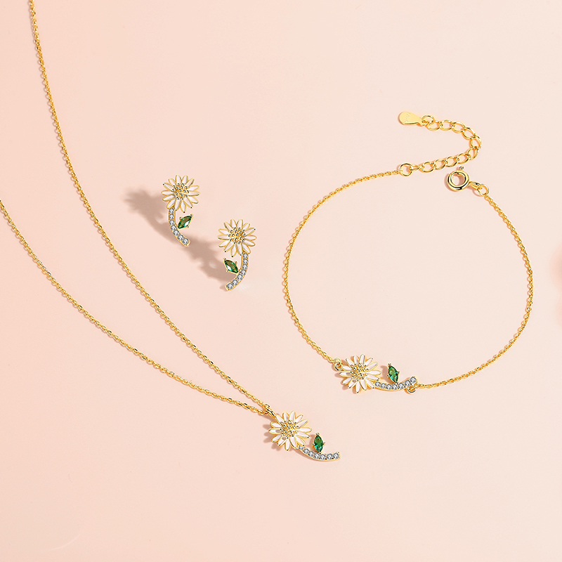 925 Sterling Silver 18K Gold Plated Cubic Zirconia Adjustable Chain Daisy Flower Pendant Necklace(图5)
