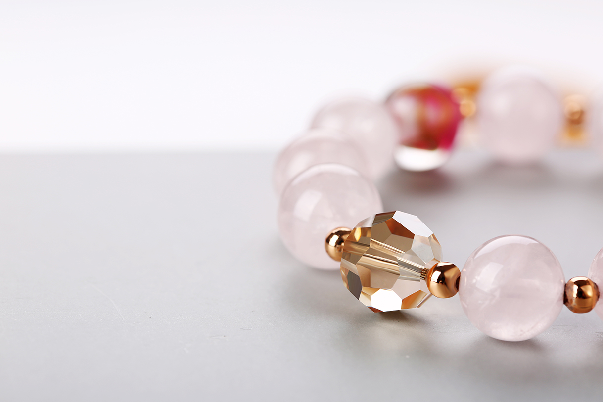 2021 Pink Quartz Crystal Natural Stone Wholesale Jewelry Gemstone Womens Beaded Crystal Bracelet(图5)