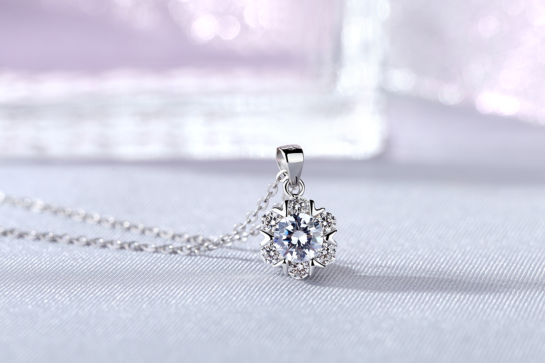 Wholesale Unique elegant Women Cubic Zircon 925 Sterling Silver Flower Pendant Necklace jewelry (图3)