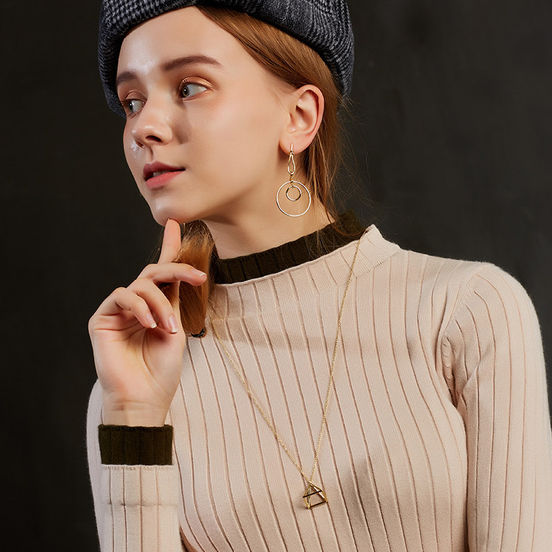 Manufacturer Fashion Charm triangle 14K Gold Plated Brass Necklaces Hollow Unique Women (图4)