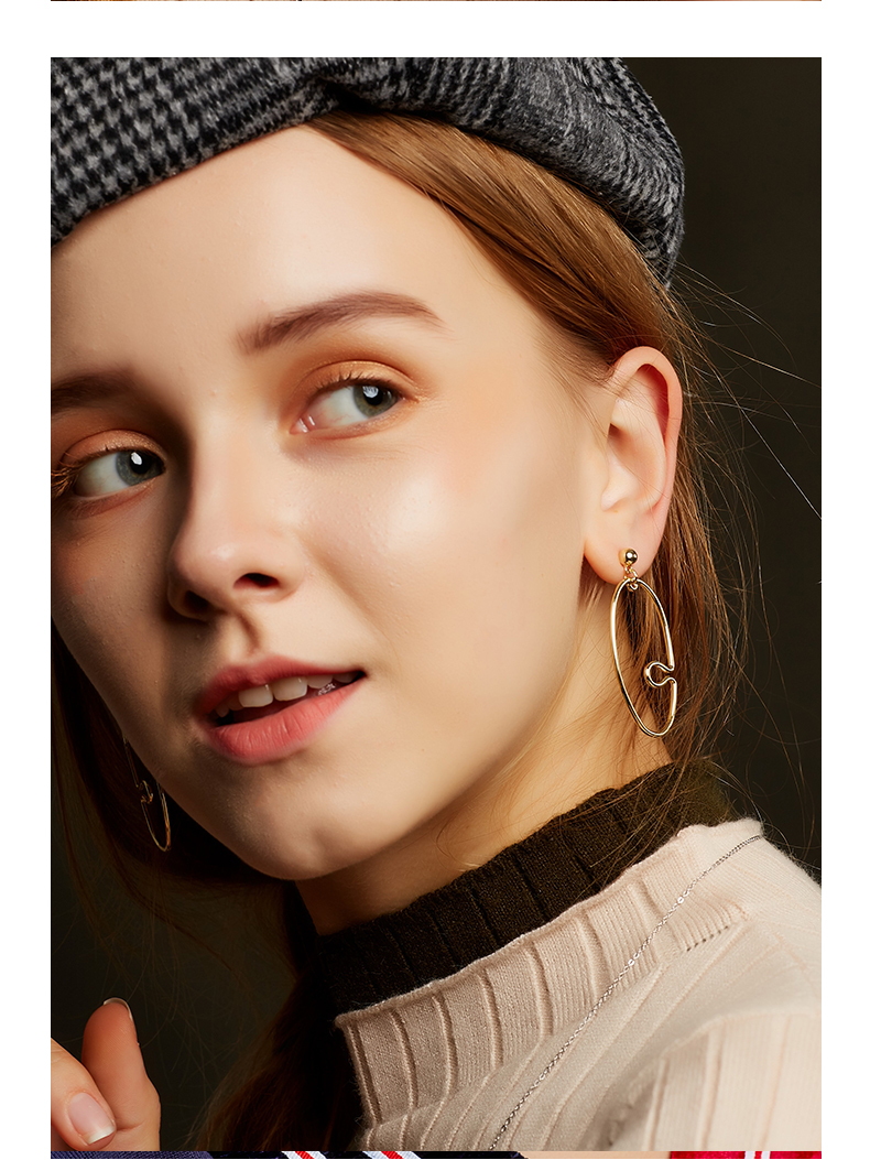    All symbolic meanings of gold jewelry